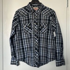 Wrangler Vintage Clasp Closure Long Sleeve Top